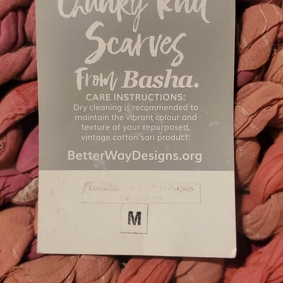 Basha Better Way Designs Handmade Chunky Knit Multicolored Sz. M Scarf Wrap - Picture 4 of 9